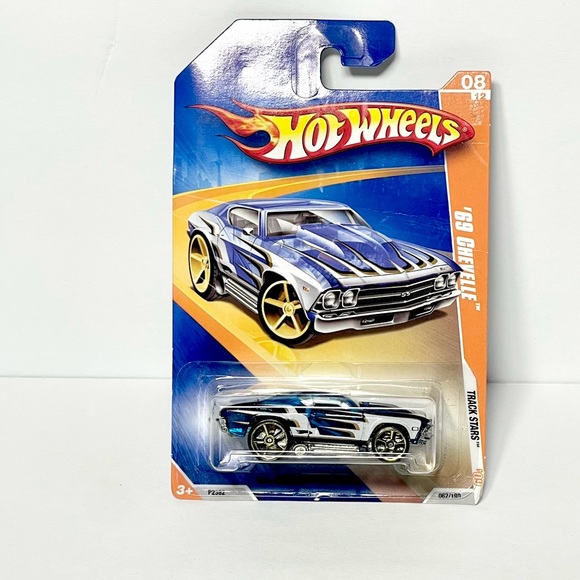 hot wheels 69 chevelle Clear Blue 2009 - Picture 1 of 16